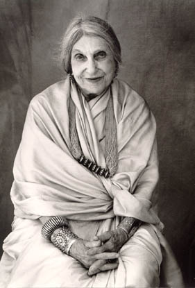 Beatrice Wood by Tony Cu&ntilde;ha, 1987